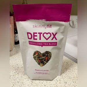 Skinny Fit Detox Energizing Tea Blend.